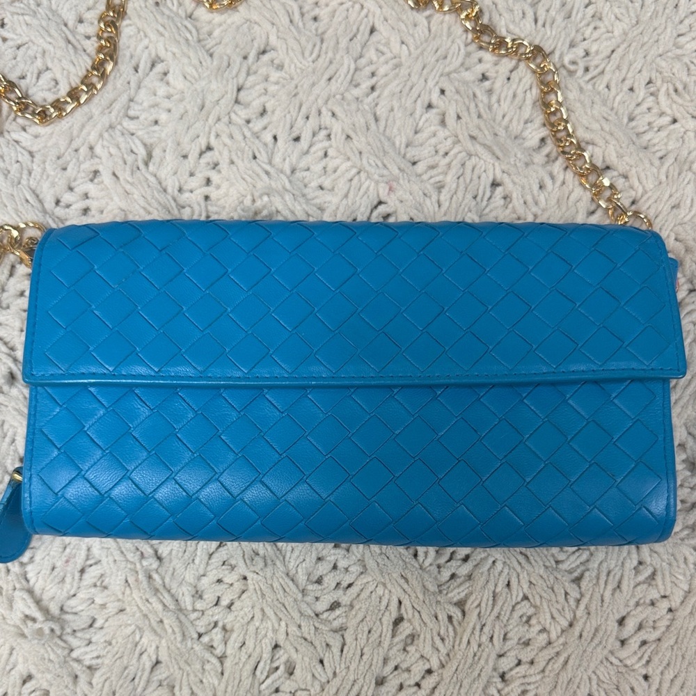 ❌SOLD❌Bottega Wallet with Unbranded Chain
